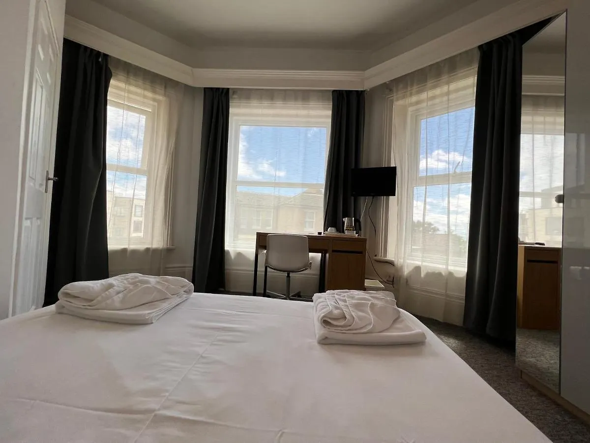Capital One Hotel Bournemouth 3*,